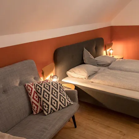 Lackenbauer Lejlighed Muggenau